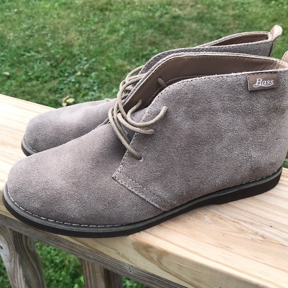 Bass shoes size 5.5 like new great for fall